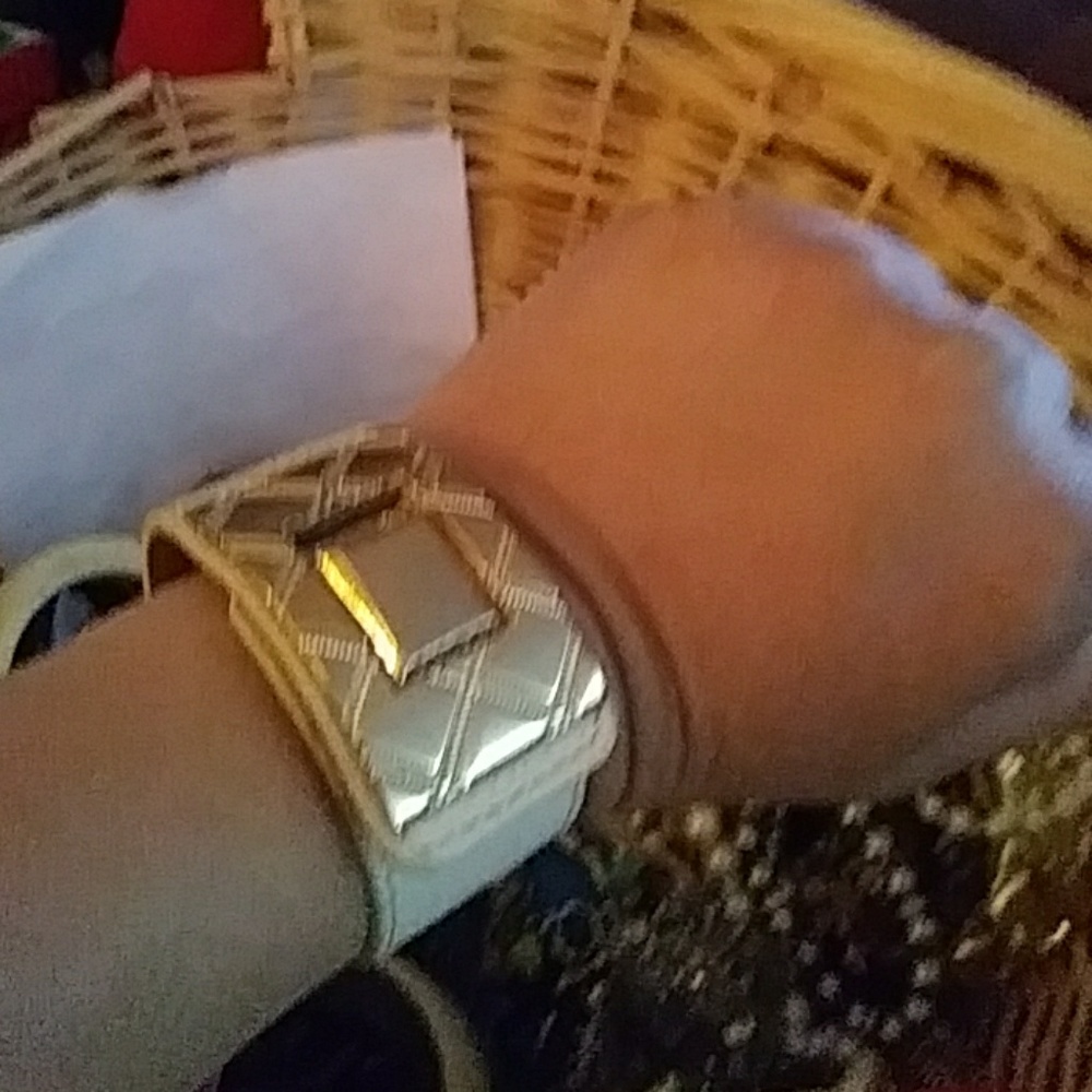 Bracelet clear out